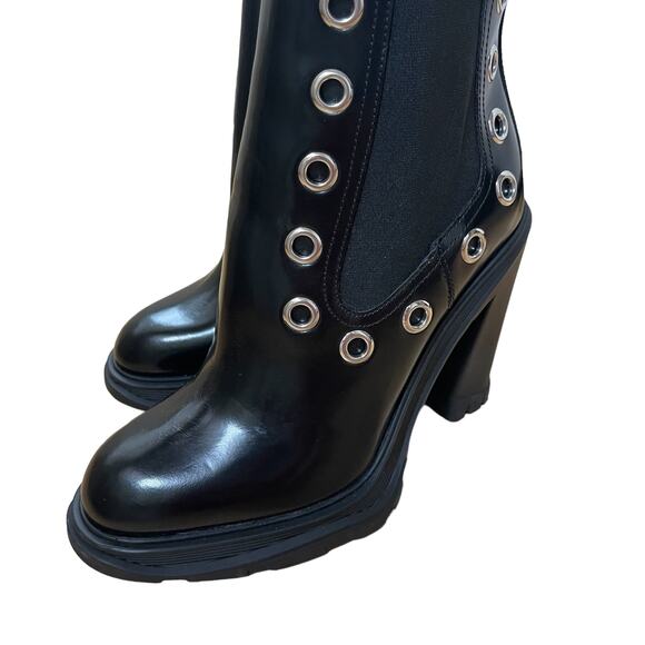 Alexander McQueen Women's Tread Grommet
Embellished Black Heel Boot Size 39.5 - Picture 9 of 16